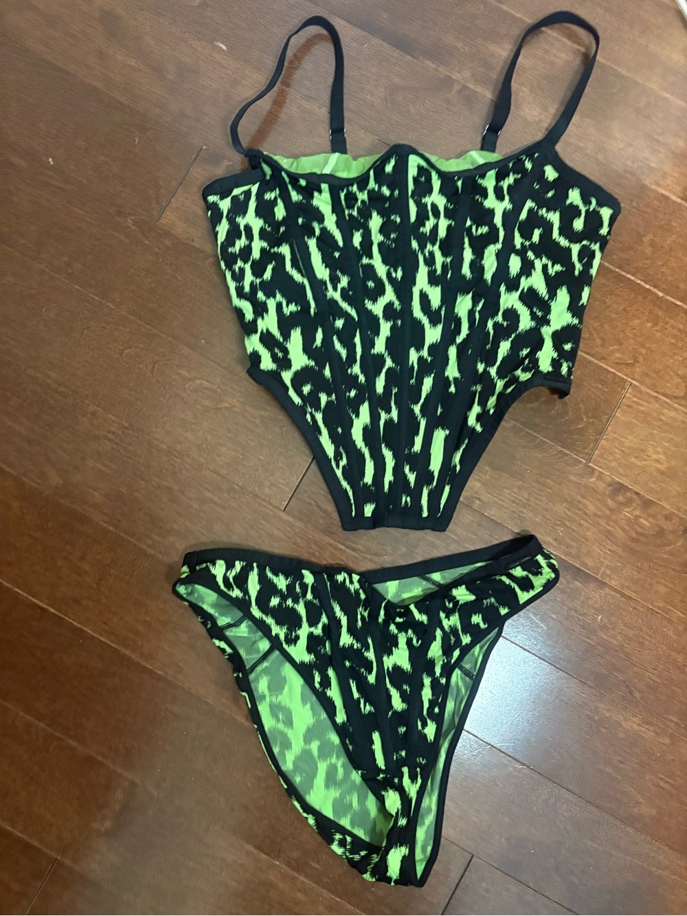 Green and Black corset bra set